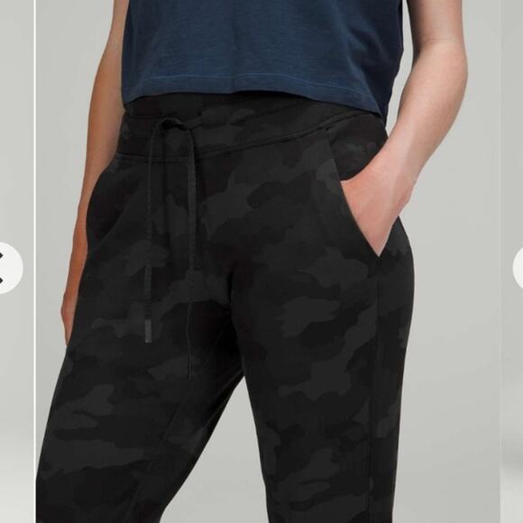 Lululemon Hawaii Island Ready to Rulu Jogger Crop Camo Deep Coal Womens 2 W6BOIS - Picture 15 of 16